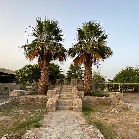 Вилла Uae Farm Qur Экстерьер фото