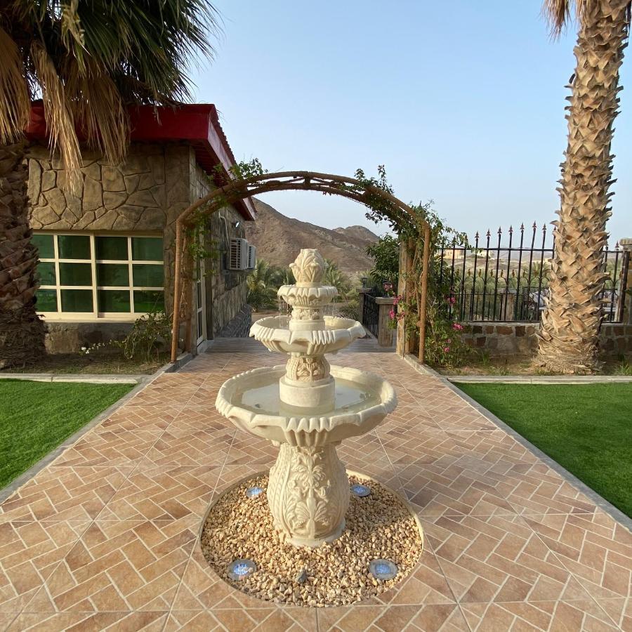 Вилла Uae Farm Qur Экстерьер фото